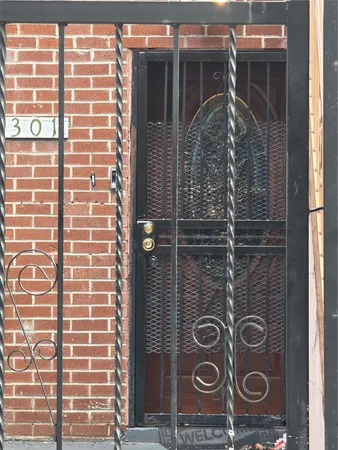 $1,250 | 301 Wyona Street | East New York