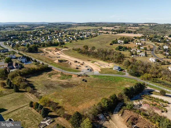 $785,877 | 5600 Majestic View Drive, Unit WOODFORD, Schnecksville, PA 18078