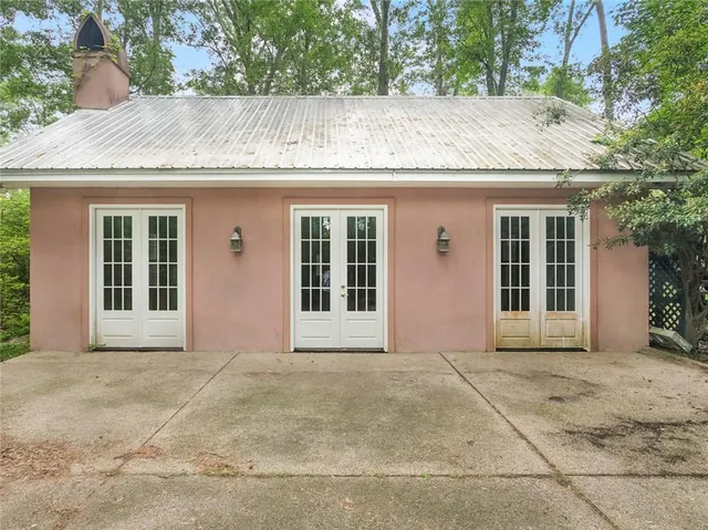 $690,000 | 82491 Highway 437, Covington, LA 70435