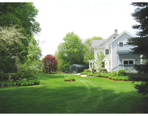 102 Walnut Street Canton, MA 02021 - Photo 6 of 27 Gallery Image 6
