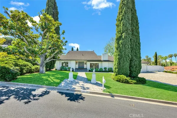 $2,850,000 | 1392 Faren Drive, North Tustin, CA 92705