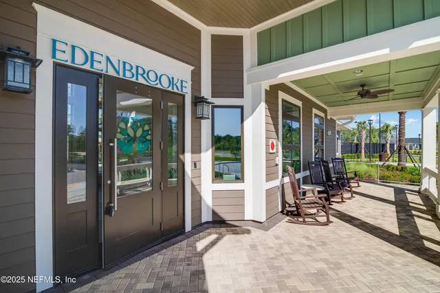 $477,989 | 3021 New Moon Circle, Green Cove Springs, FL 32043