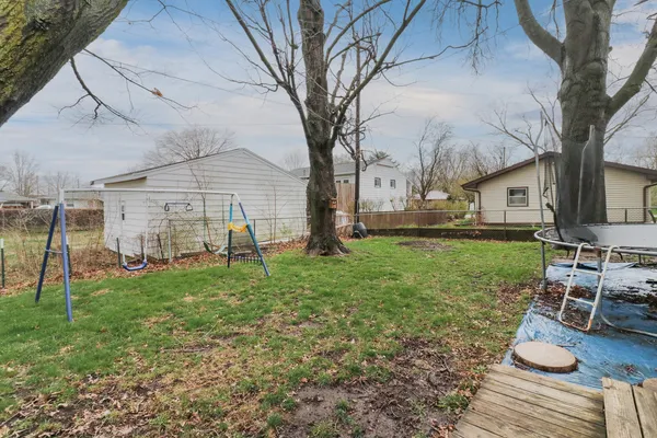 $215,000 | 1217 Searle Drive, Normal, IL 61761