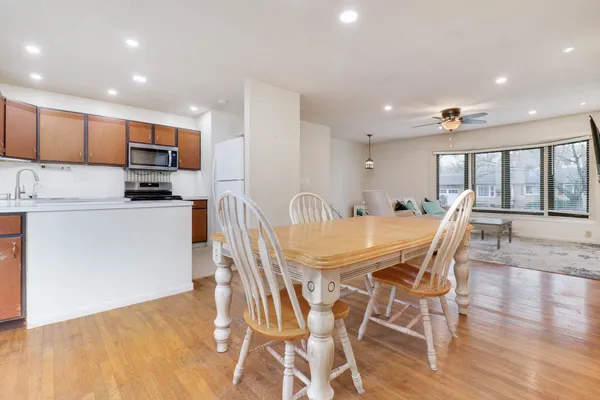 $215,000 | 1217 Searle Drive, Normal, IL 61761