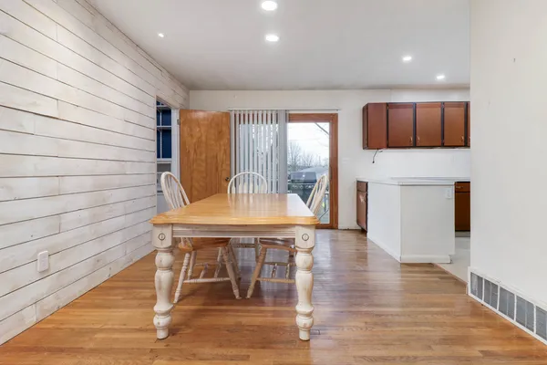 $215,000 | 1217 Searle Drive, Normal, IL 61761