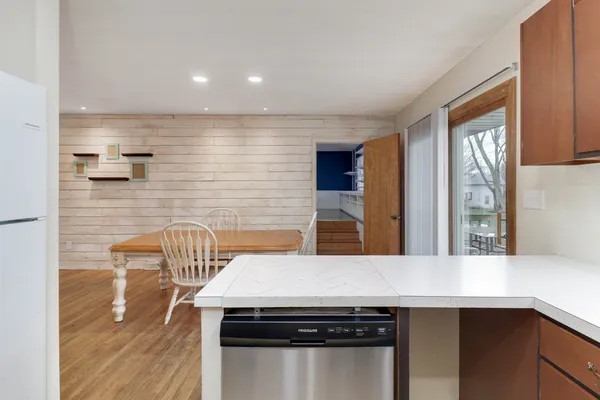 $215,000 | 1217 Searle Drive, Normal, IL 61761