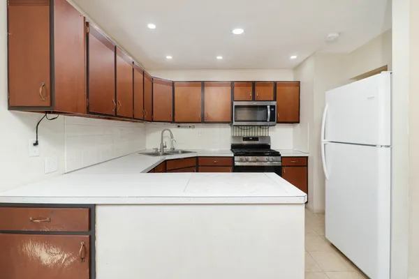 $215,000 | 1217 Searle Drive, Normal, IL 61761