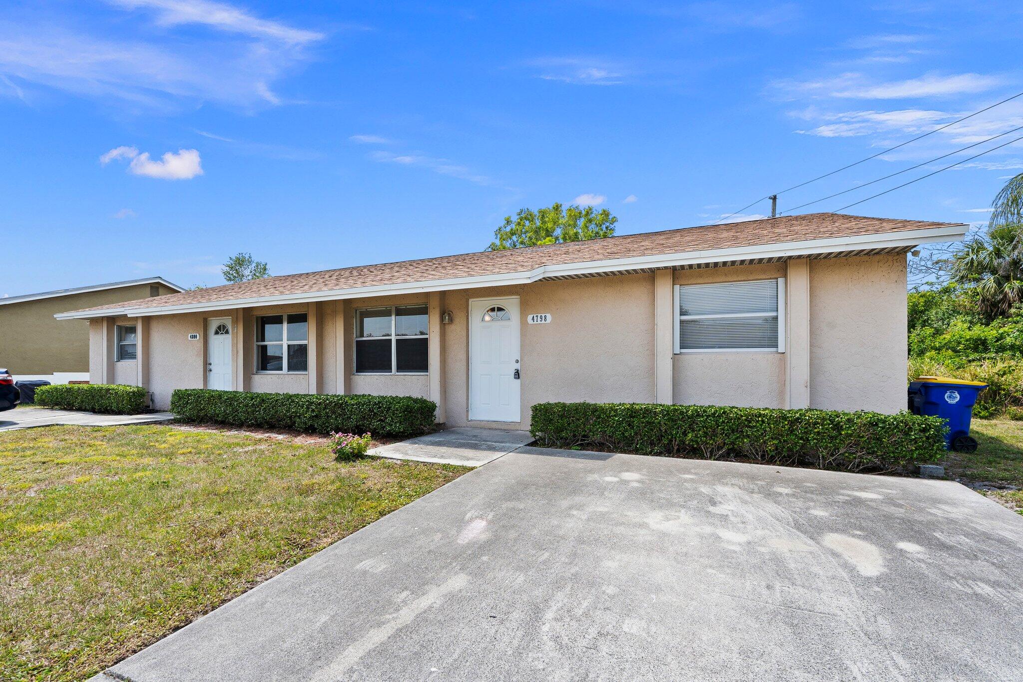 4798-4800 Southeast Salvatori Road Stuart, FL 34997 - Photo 2 of 23 2-web-or-mls-DSC03651