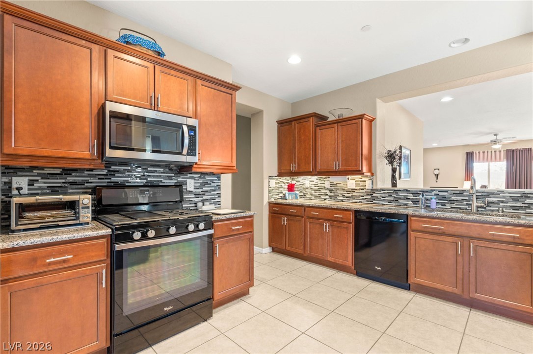 2605 Bechamel Place Henderson, NV 89044 - Photo 10 of 37