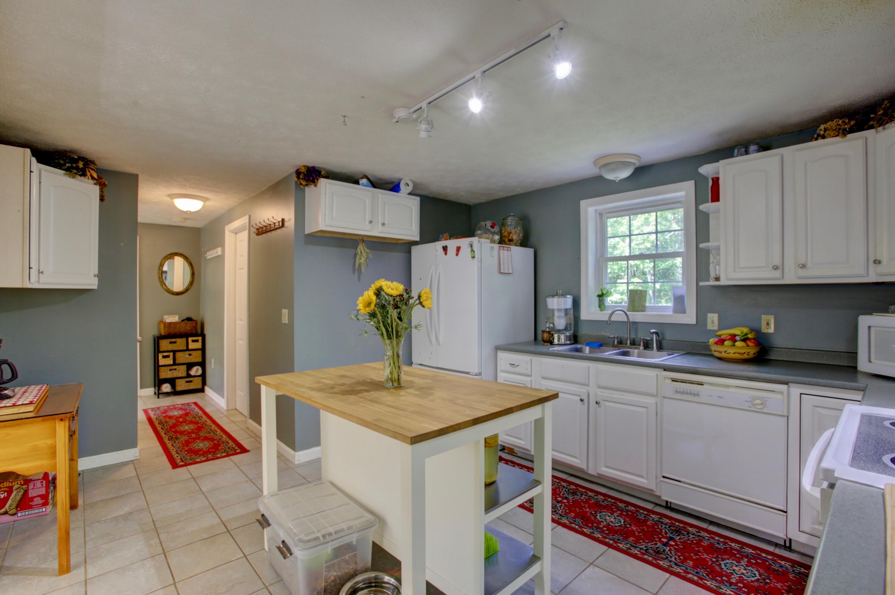 30 Stoney Brook Road Raymond, ME 04071 - Photo 5 of 34 28 2