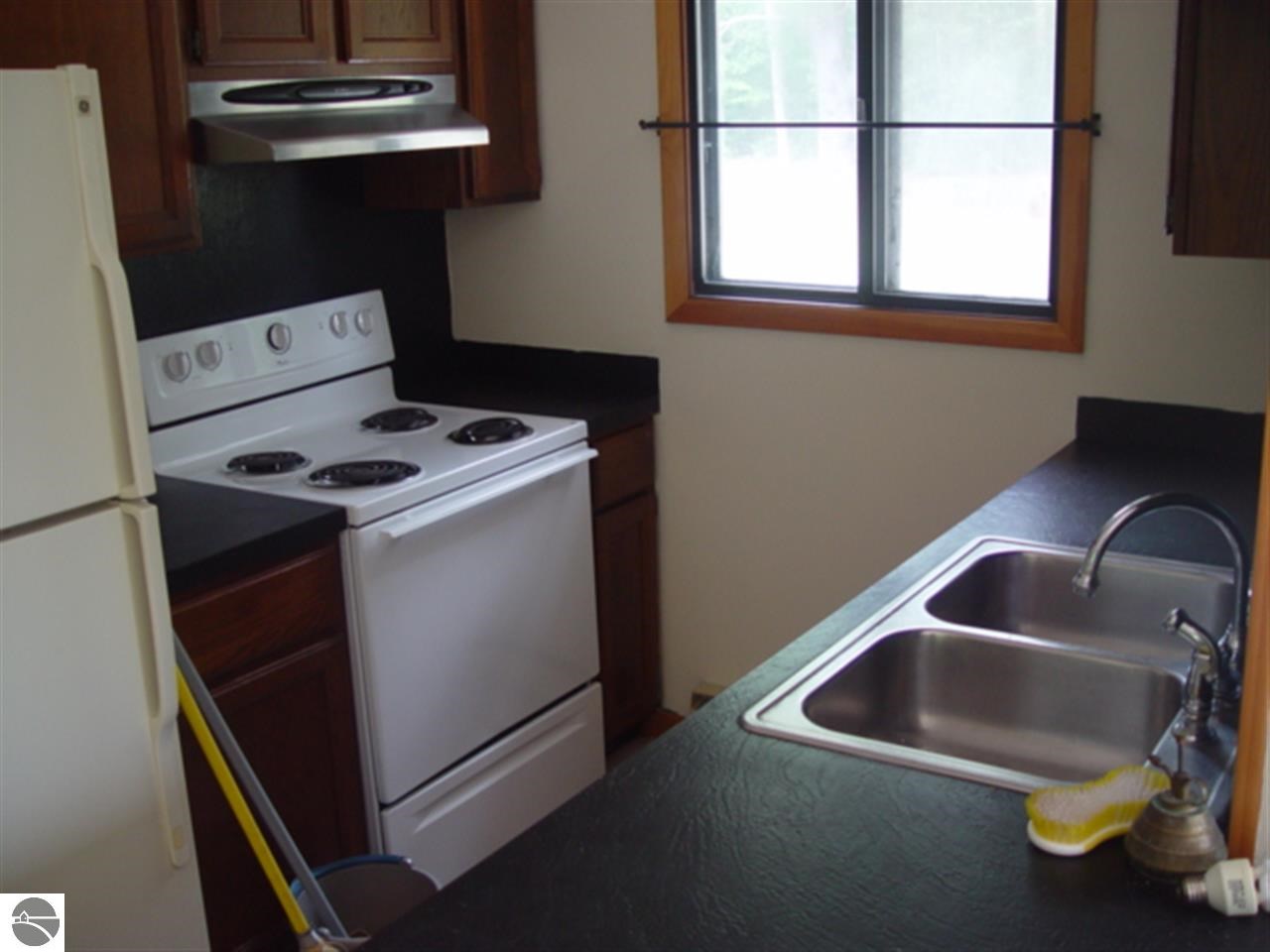 4470 Cedar Lake Road Traverse City, MI 49685 - Photo 37 of 41 1774969-36.JPG