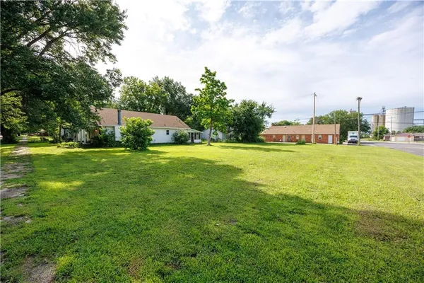 $58,500 | 919 Indiana Street, Neodesha, KS 66757