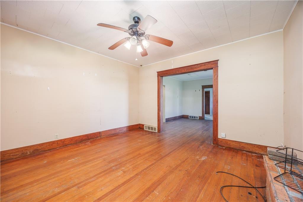 919 Indiana Street Neodesha, KS 66757 - Photo 4 of 26