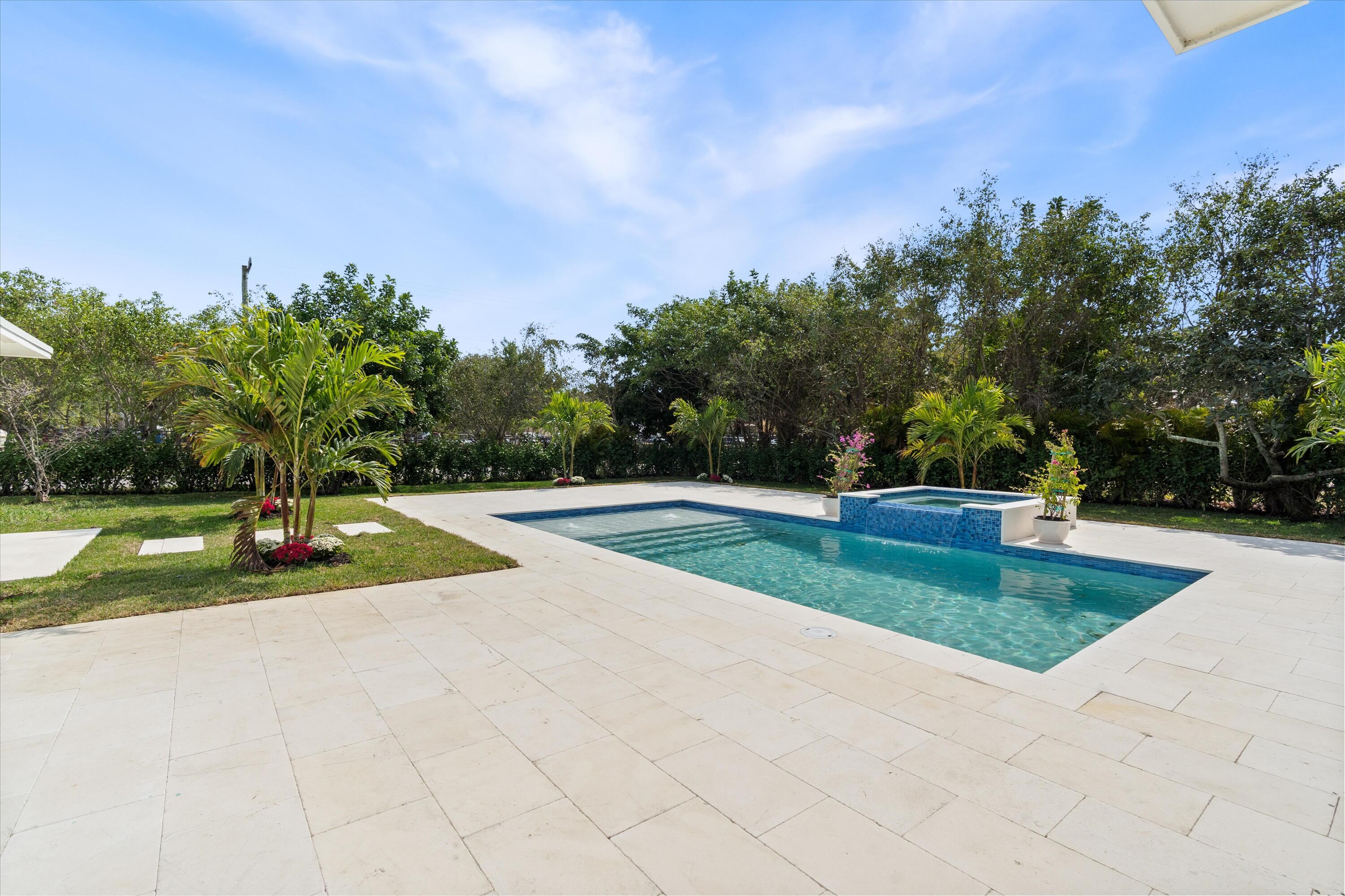 200 Northwest 2nd Street Delray Beach, FL 33444 - Photo 7 of 44 25-200 NW 2nd Street Delray Beach, FL-11