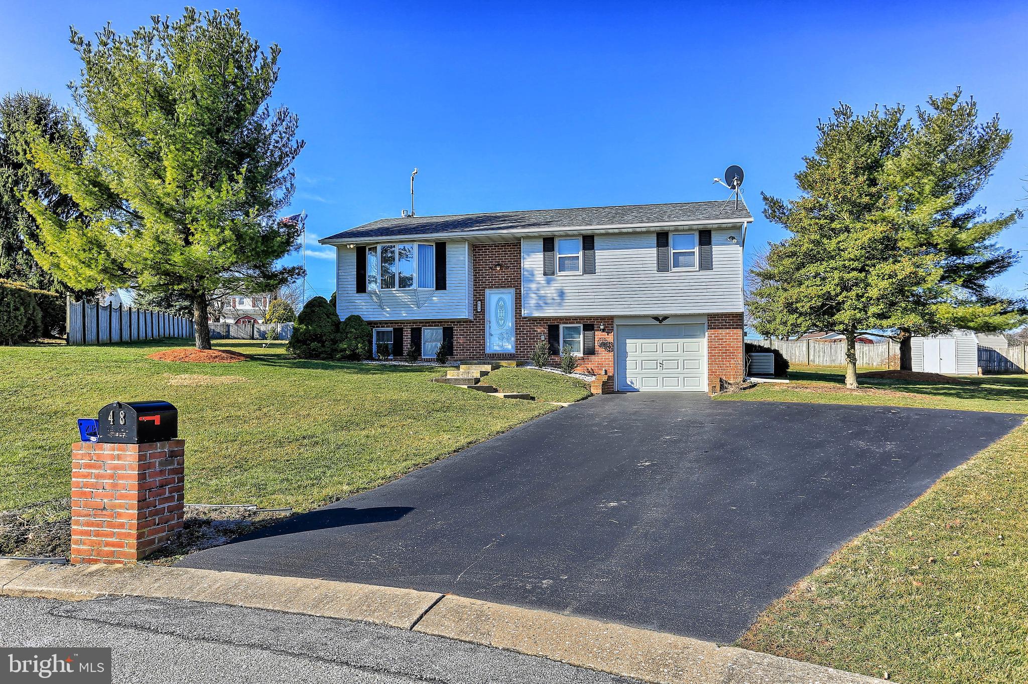 48 Colonial Court Hanover, PA 17331 - Photo 3 of 30