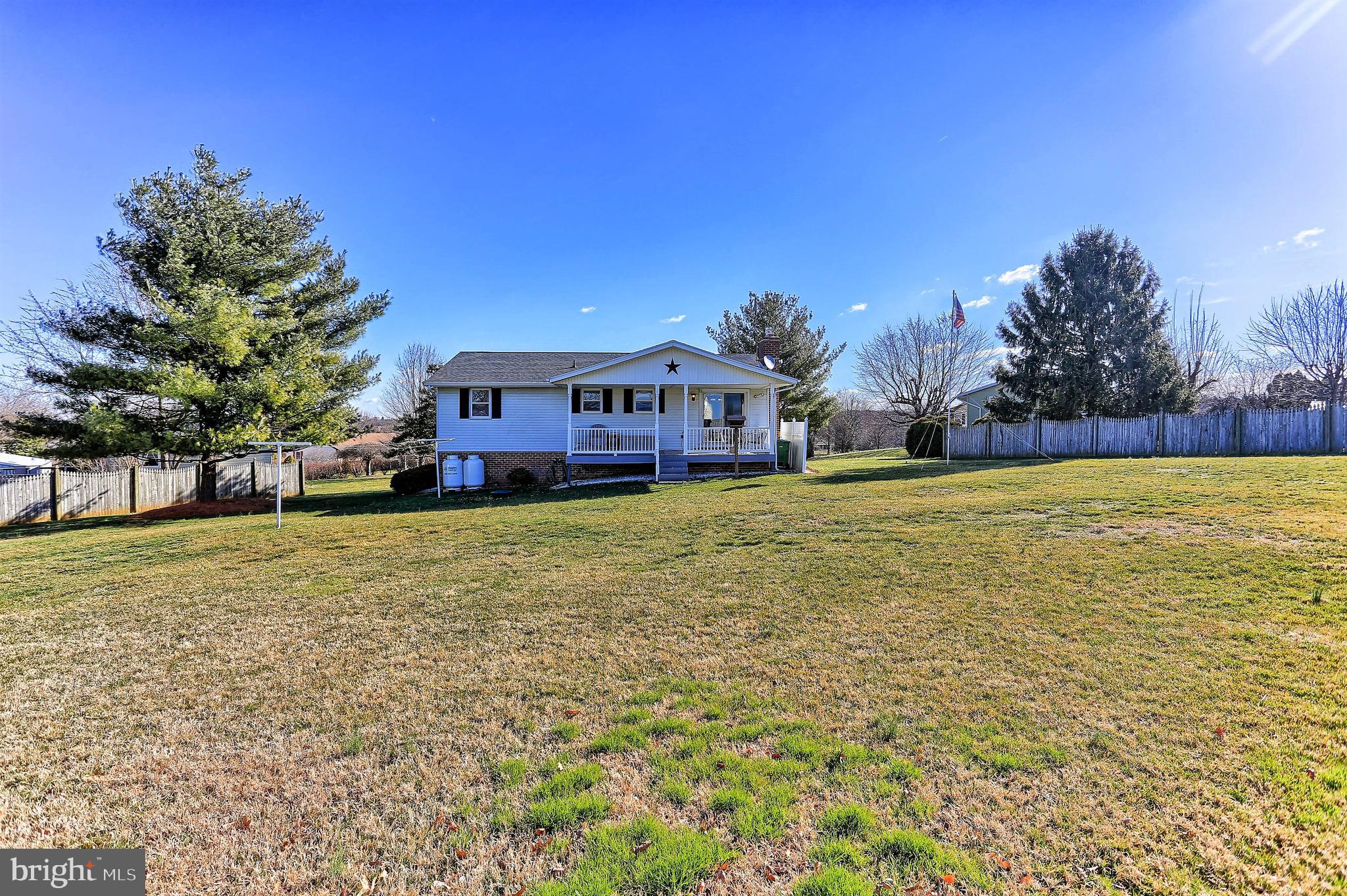 48 Colonial Court Hanover, PA 17331 - Photo 5 of 30