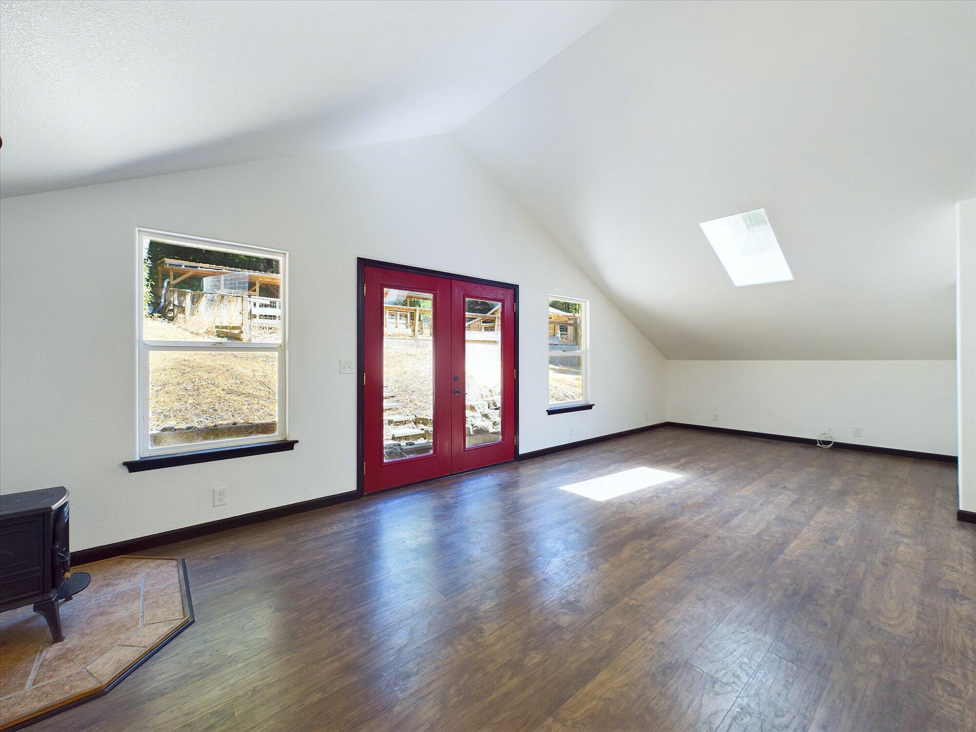 210 Madrone Road Weott, CA 95571 - Photo 48 of 81 Gallery Image 48