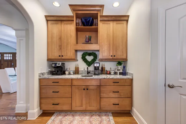 $2,495,000 | 224 Burning Oaks Drive, Sevierville, TN 37876