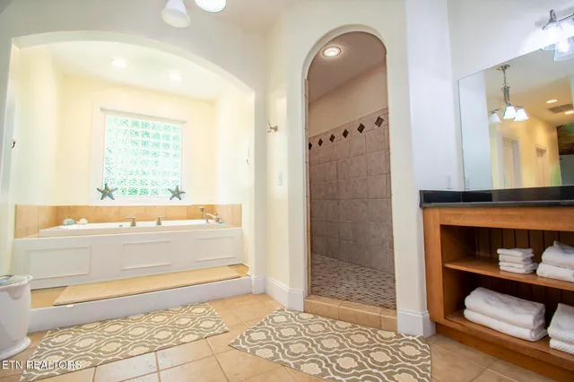 $2,495,000 | 224 Burning Oaks Drive, Sevierville, TN 37876