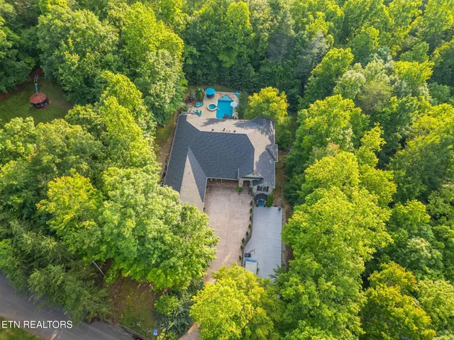 $2,495,000 | 224 Burning Oaks Drive, Sevierville, TN 37876