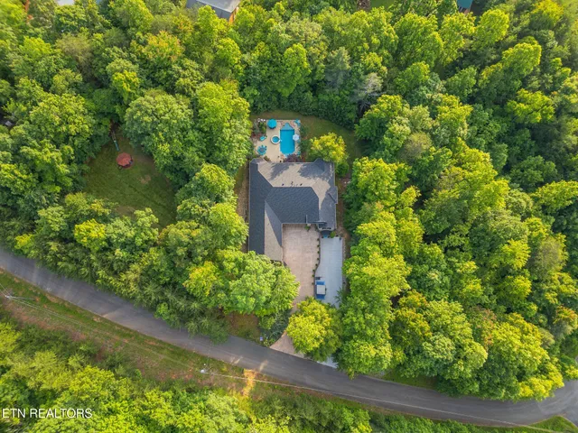 $2,495,000 | 224 Burning Oaks Drive, Sevierville, TN 37876