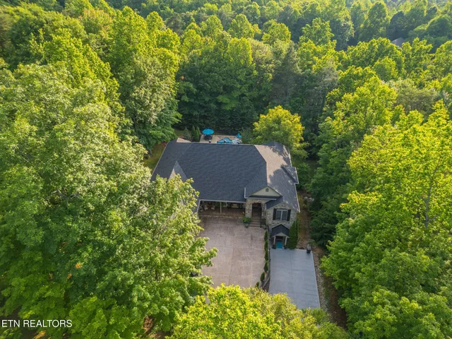 $2,495,000 | 224 Burning Oaks Drive, Sevierville, TN 37876
