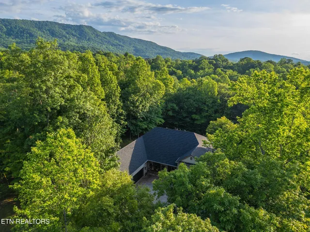 $2,495,000 | 224 Burning Oaks Drive, Sevierville, TN 37876