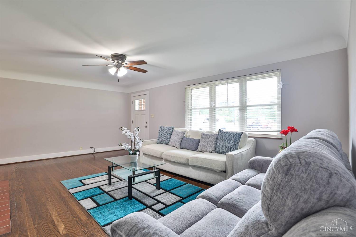 8698 Cox Road West Chester, OH 45069 - Photo 3 of 34