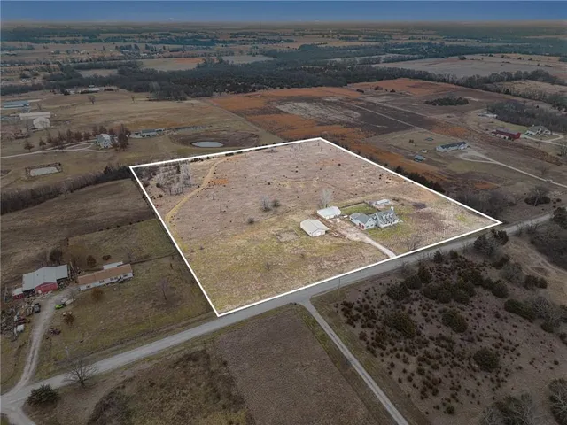 $595,000 | 4539 Neosho Road, Wellsville, KS 66092