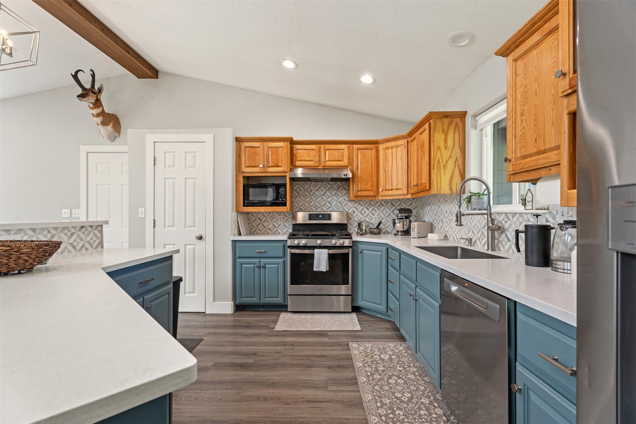 21119 Handley Loop Clinton, MT 59825 - Photo 4 of 37 Gallery Image 4