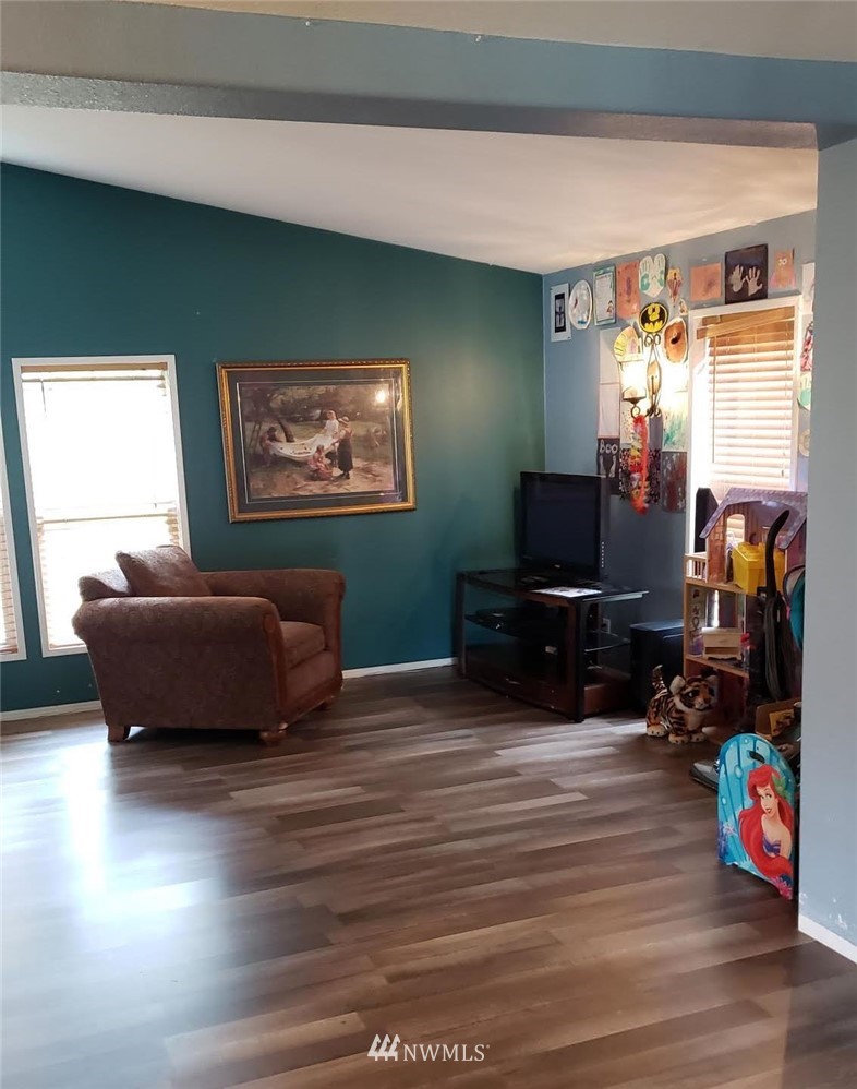 17807 Albany Street Southwest Rochester, WA 98579 - Photo 9 of 25