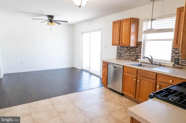 $2,680 | 312 Galean Drive, Fleetwood, PA 19522