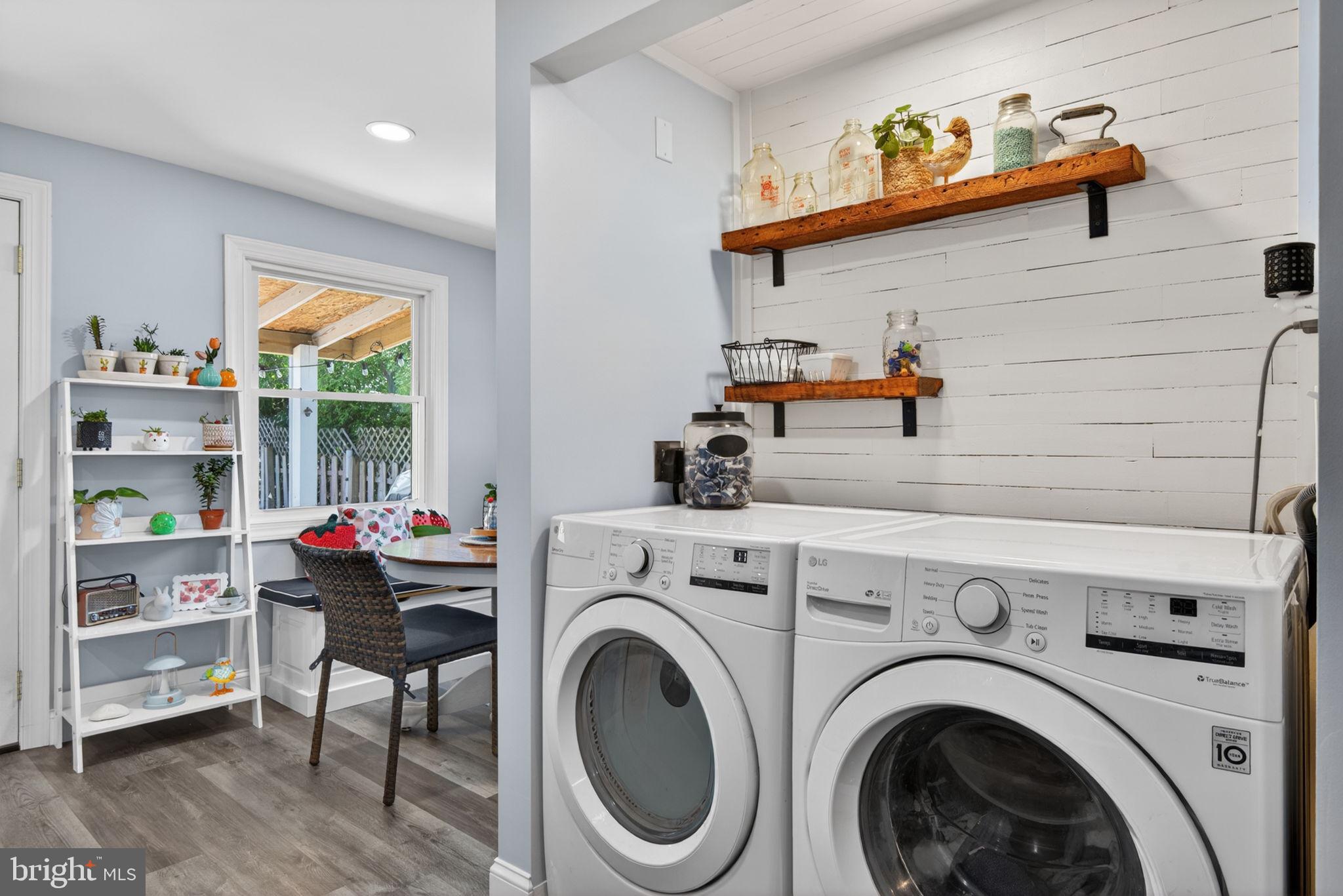 590 Monroe Street Harrisburg, PA 17113 - Photo 19 of 48 Convenient main level laundry incl washer & dryer