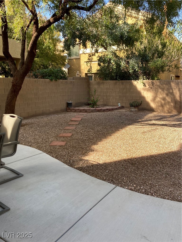 122 Broken Putter Way Las Vegas, NV 89148 - Photo 33 of 68
