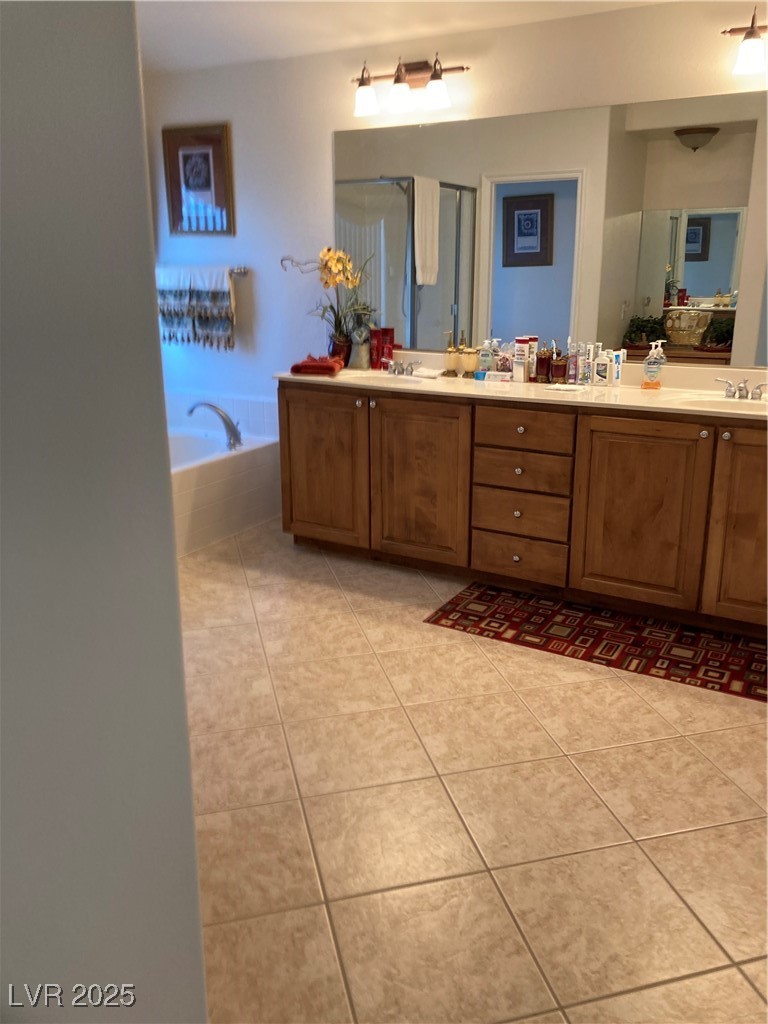 122 Broken Putter Way Las Vegas, NV 89148 - Photo 64 of 68 MASTER BATH
