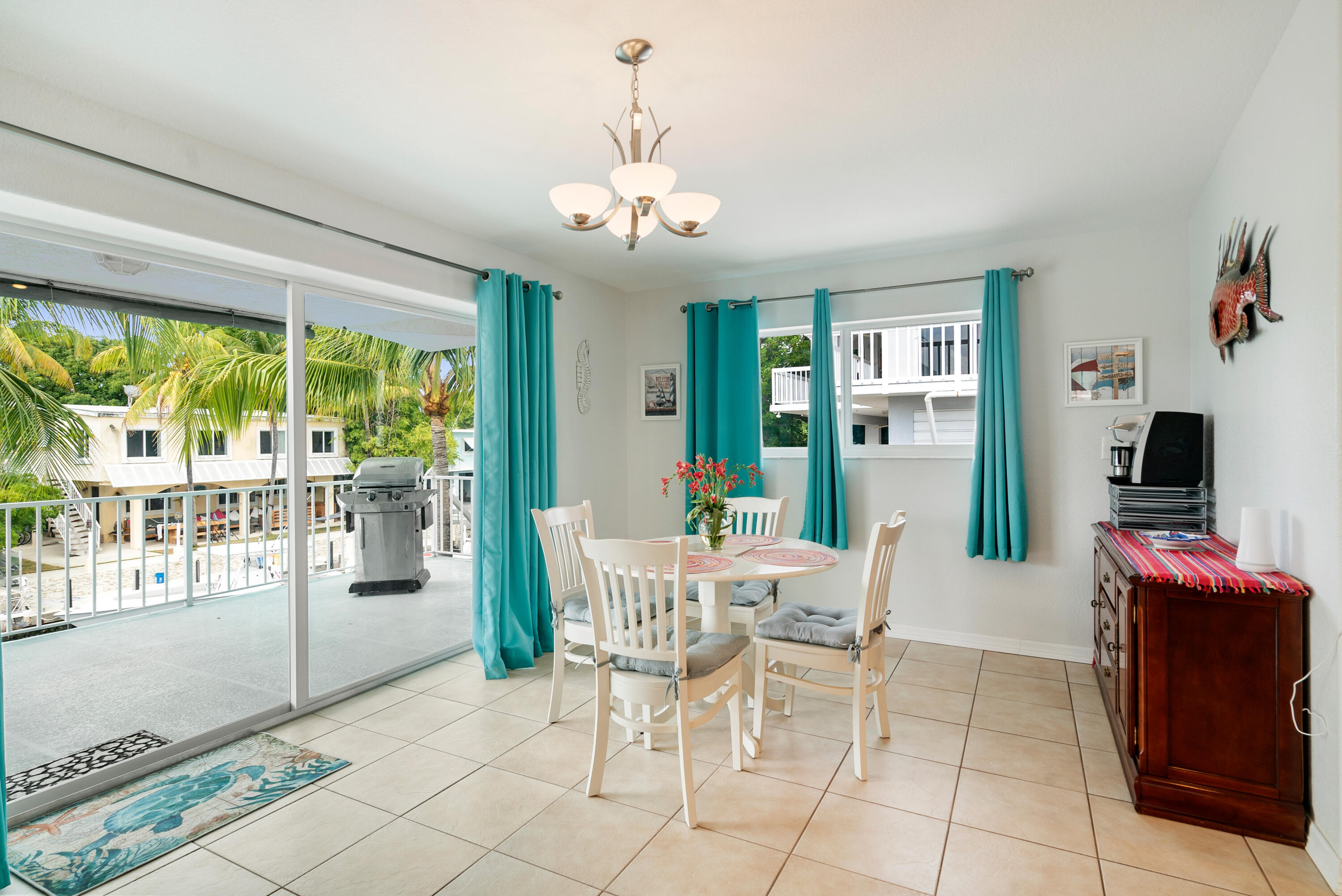 1210 Cactus Street Key Largo, FL 33037 - Photo 11 of 40 Open Dining Area