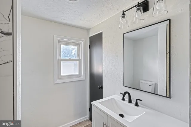 $324,500 | 946 Church Road, York, PA 17404