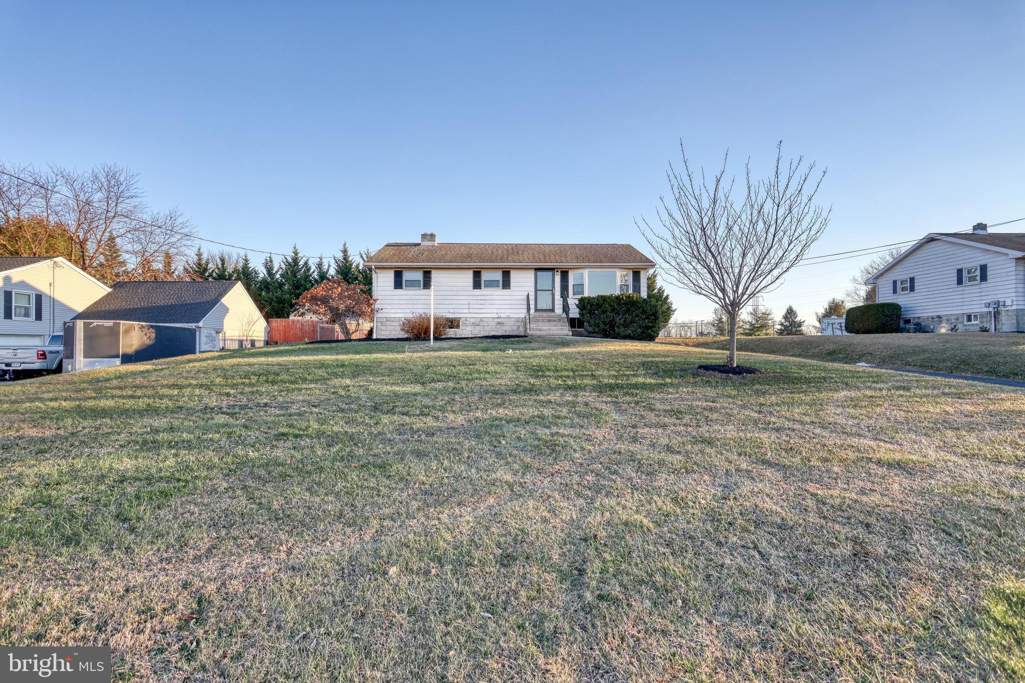 946 Church Road York, PA 17404 - Photo 7 of 81