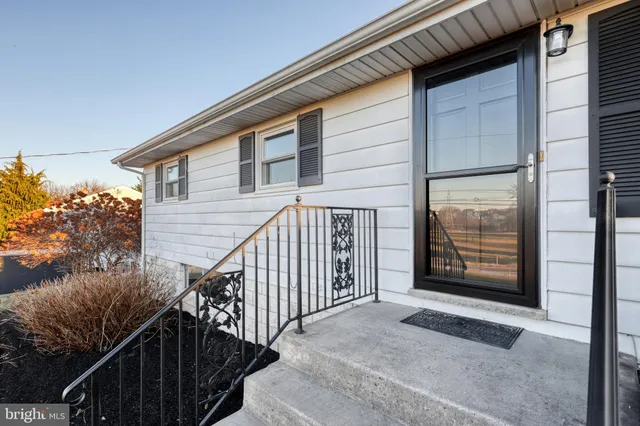 $324,500 | 946 Church Road, York, PA 17404