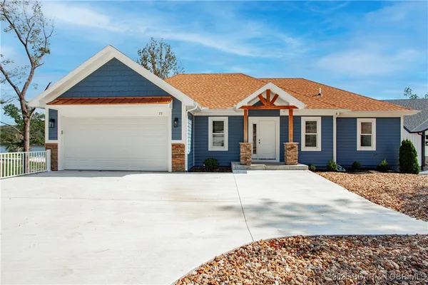 $870,000 | 77 Lakeway Lane, Climax Springs, MO 65324