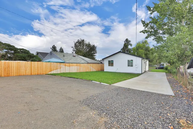$335,000 | 1733 East Lacrosse Avenue, Spokane, WA 99207