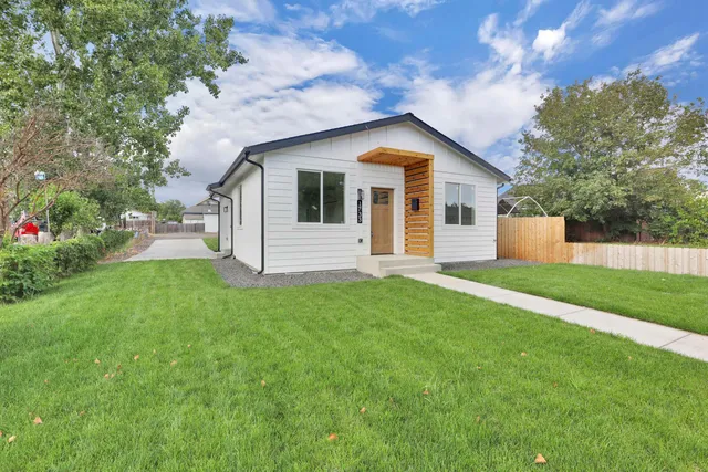 $335,000 | 1733 East Lacrosse Avenue, Spokane, WA 99207