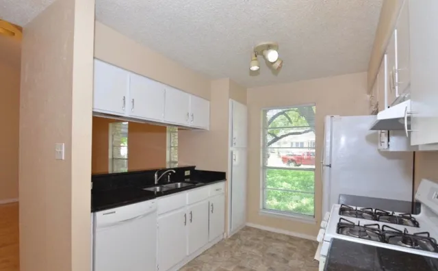 $1,350 | 10801 Lanshire Drive, Unit B, Austin, TX 78758