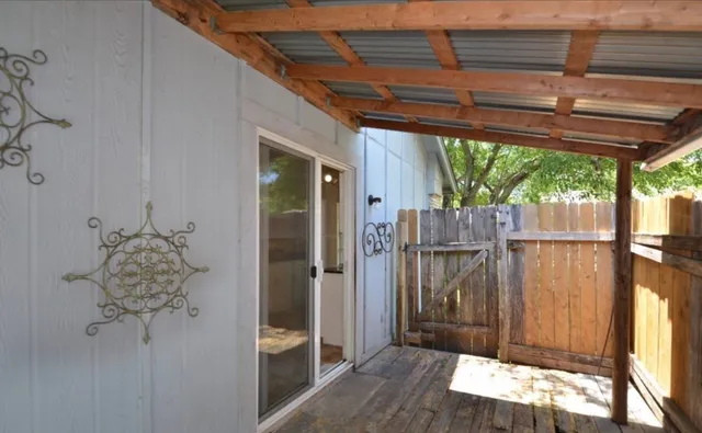 $1,350 | 10801 Lanshire Drive, Unit B, Austin, TX 78758