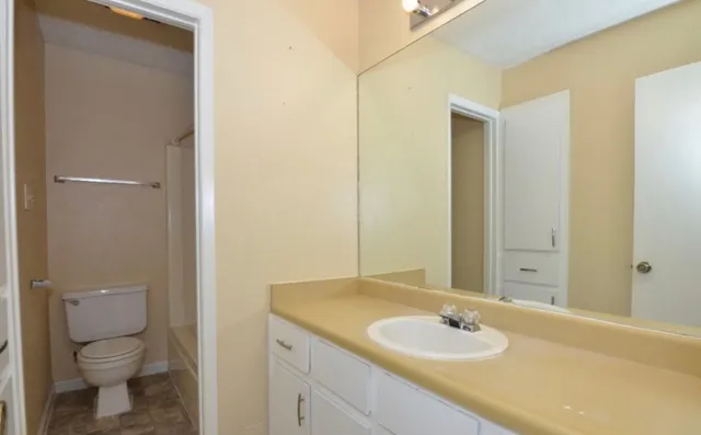 $1,350 | 10801 Lanshire Drive, Unit B, Austin, TX 78758