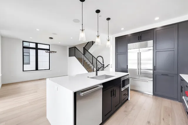 $1,629,900 | 1144 Brookwood Drive, Green Bay, WI 54304