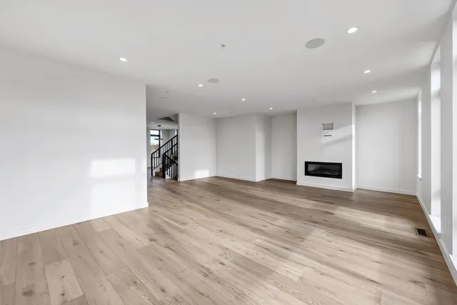 $1,629,900 | 1144 Brookwood Drive, Green Bay, WI 54304