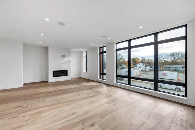 $1,629,900 | 1144 Brookwood Drive, Green Bay, WI 54304