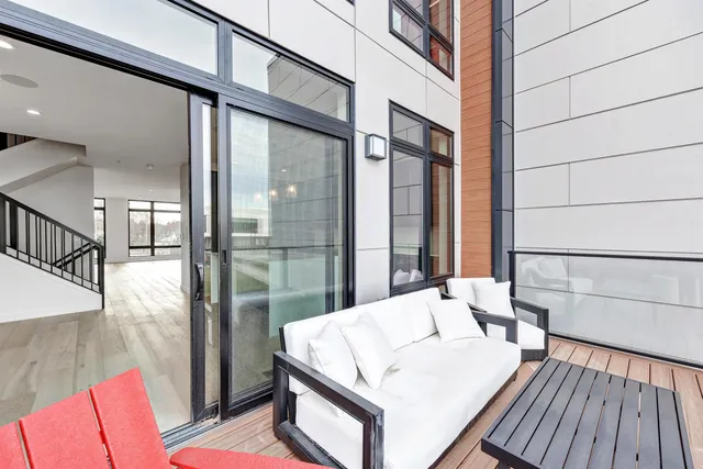 $1,629,900 | 1144 Brookwood Drive, Green Bay, WI 54304