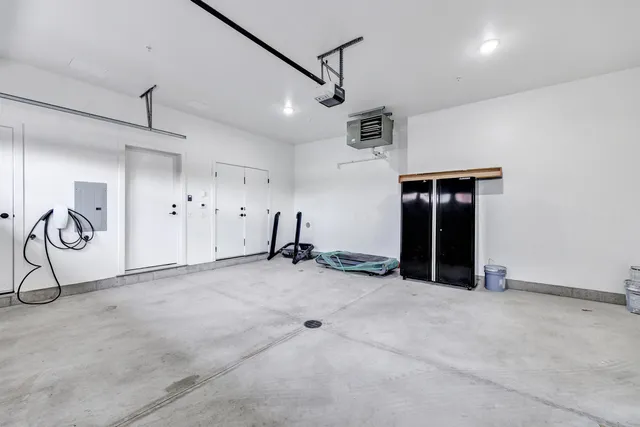 $1,629,900 | 1144 Brookwood Drive, Green Bay, WI 54304